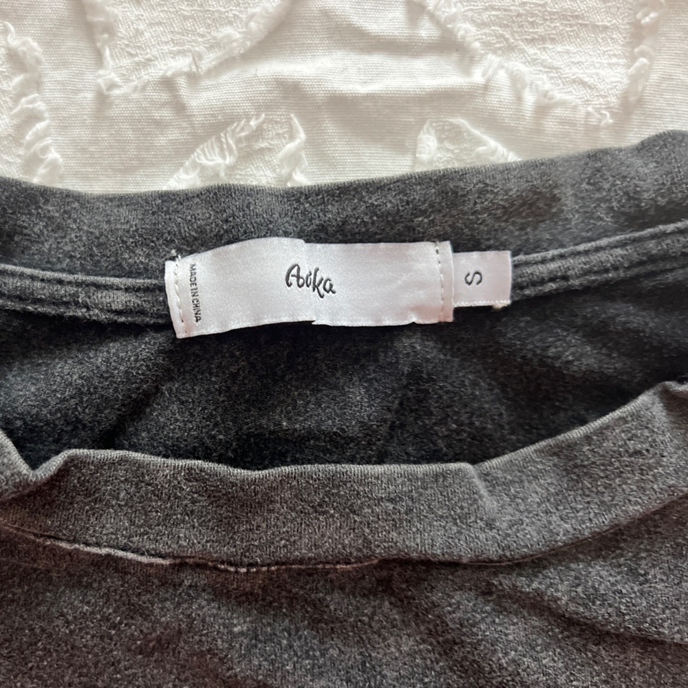Cropped Tee - Picture 2 of 3